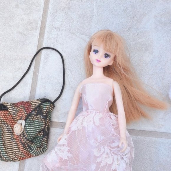 Rare Vintage Korean DOLL AND DOLL CLOTHES - Picture 5 of 8